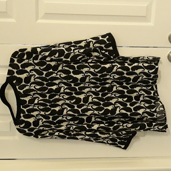 Talbots tunic top - Picture 2 of 4